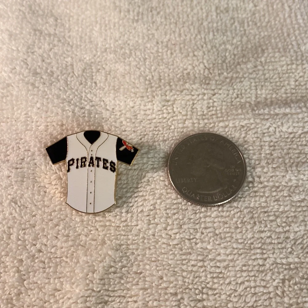 Pittsburgh Pins Includes Penguins, Vintage 2000 Heinz Ketchup Bottle & Pirates